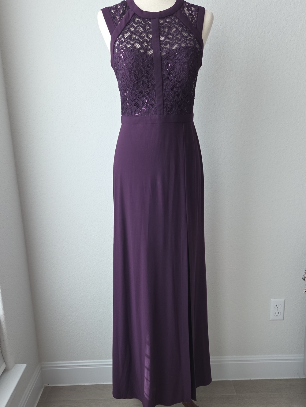 R&M Richards Sleeveless Lace Long Maxi Dress Gown Purple Sequin Witchy Halloween